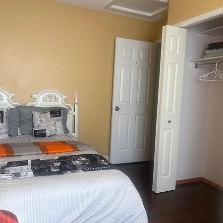 Apartament Citadel Hill Cr Community! Calgary Zewnętrze zdjęcie
