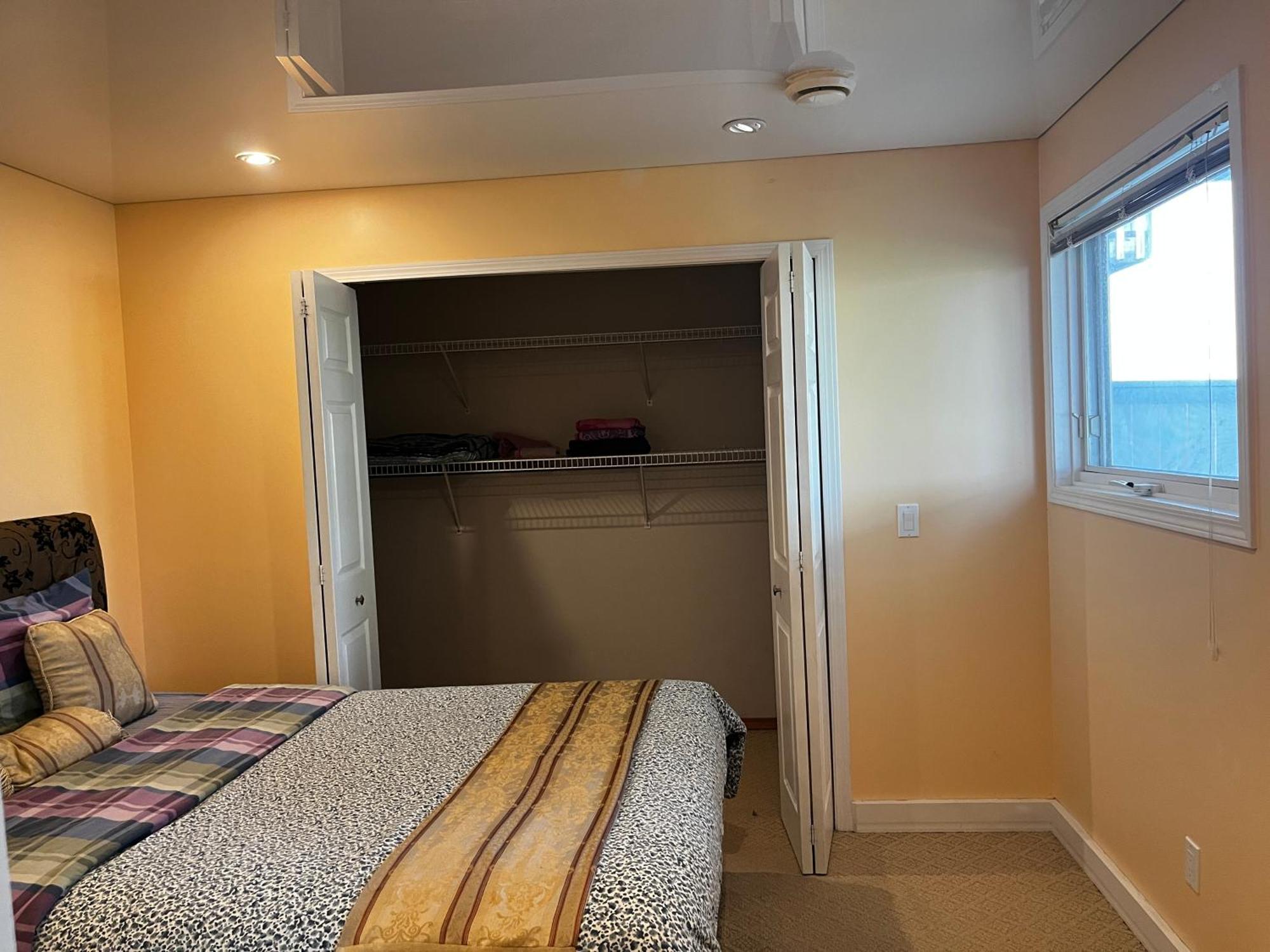 Apartament Citadel Hill Cr Community! Calgary Zewnętrze zdjęcie
