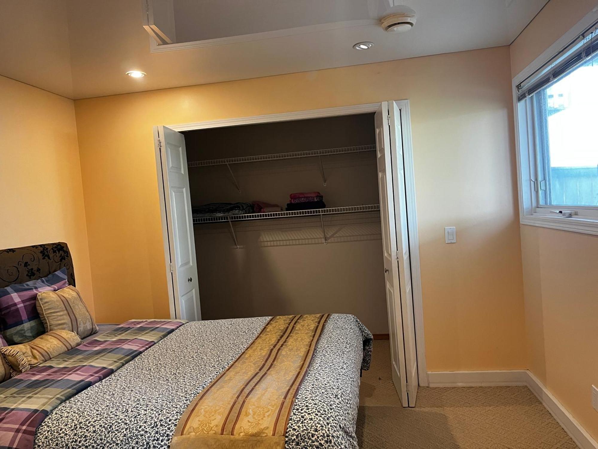 Apartament Citadel Hill Cr Community! Calgary Zewnętrze zdjęcie